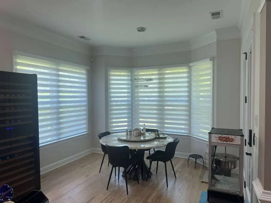 Dual layered shades installed in a Carolina dining nook